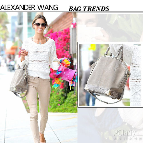 亚历山大·安布罗休 (Alessandra Ambrosio)ALEXANDER WANG麂皮手袋