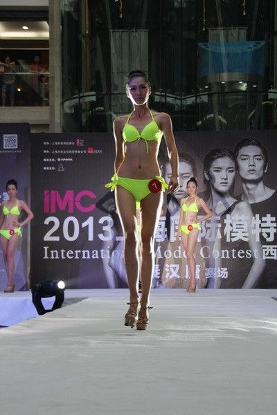 火石新人奖得主——李妍