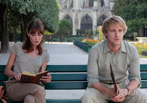 《午夜巴黎》剧照