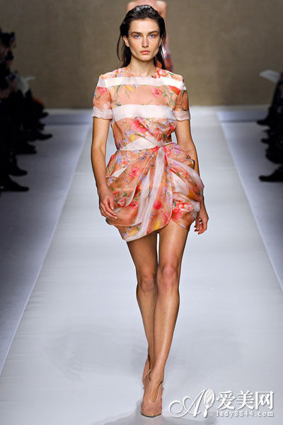 Blumarine(蓝色情人) 2013春夏印花花苞连衣裙