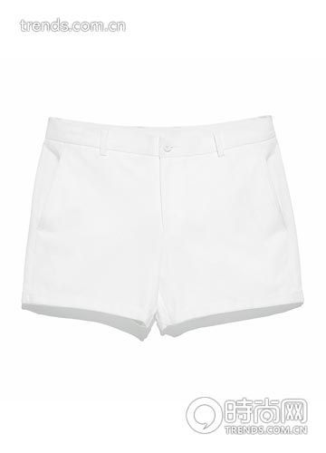 白色西装短裤：Emporio Armani RMB 2300