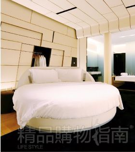 这样的圆床充满了情趣。