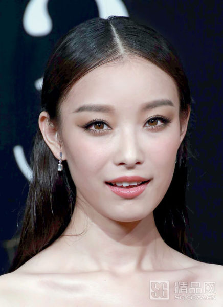 倪妮