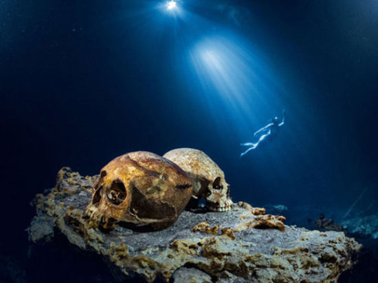 由石灰岩和珊瑚岩构成的尤卡坦半岛