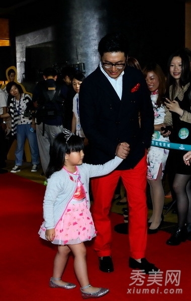 王岳伦与李湘的女儿王诗龄