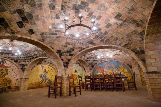 爱之堡(Castello di Amorosa)品酒室