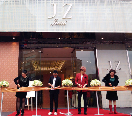 JZ玖姿成都八宝街形象店盛装启幕
