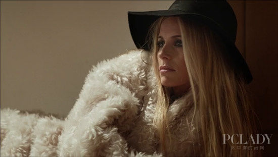 劳拉-贝利(Laura Bailey)