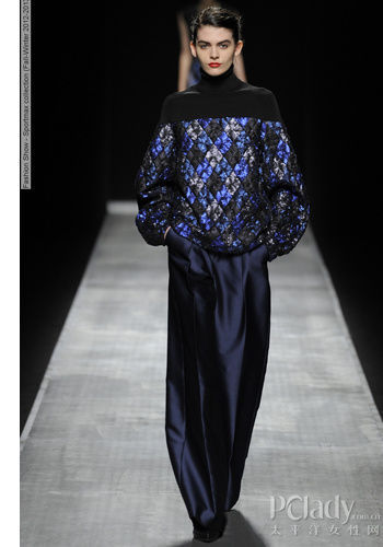 　　SPORTMAX 2012秋冬系列