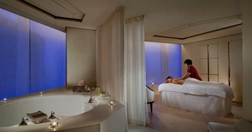 丽思卡尔顿ESPA水疗护理结合了中国，印度，欧洲和巴厘岛古代及现在的水疗文化精髓