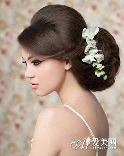 冬季唯美新娘吸睛发型