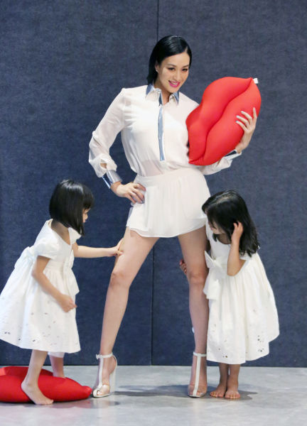 钟丽缇和女儿