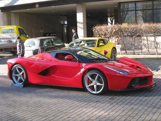 法拉利LaFerrari进入二手车市场 
