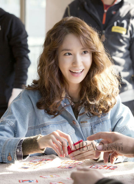 柔焦裸妆Point1：饱满Q弹的肌肤