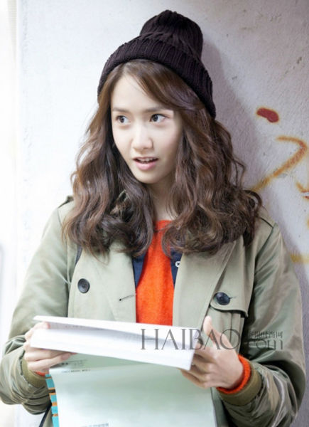 柔焦裸妆Point2：水润贴合底妆