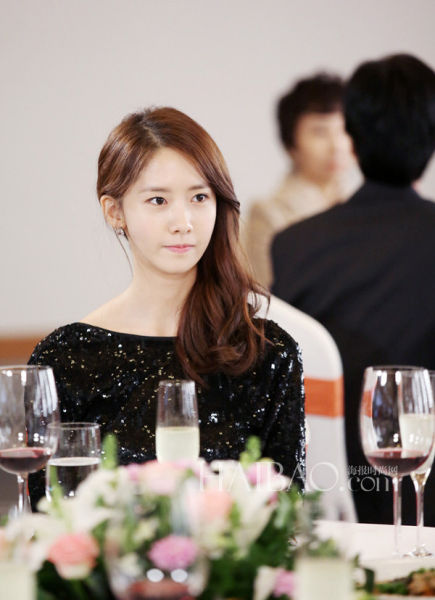 打造林允儿水润贴合底妆