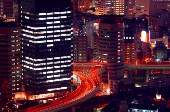 日本 大阪 门塔建筑