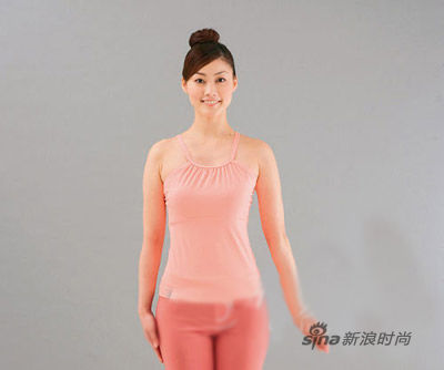 　　10、放下手臂完成动作