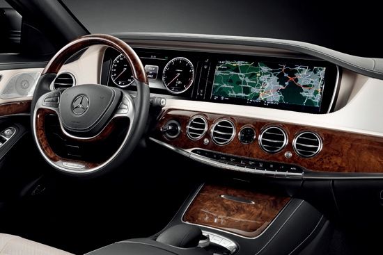 奔驰S级全液晶仪表板