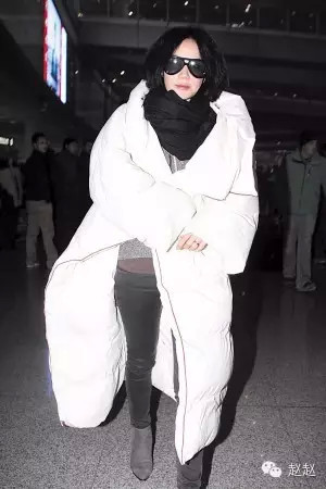 娇小女生穿搭志 <wbr>| <wbr>羽绒服，时尚禁区？