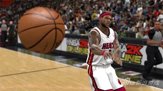 詹姆斯在《NBA2K OL》中的形象