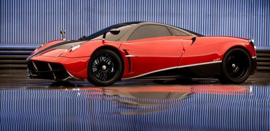 《变形金刚4》新车亮相，2013款帕加尼Huayra加入战局