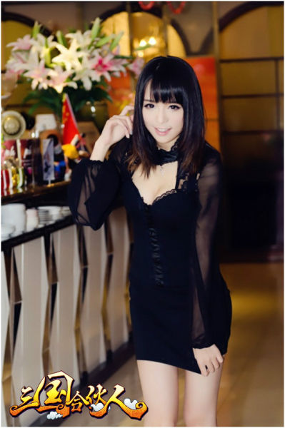 小狐狸、萌萌、雪喆“献身”《三国合伙人》