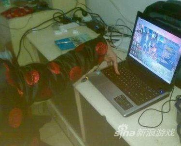 单手操作DNF的无奈等待