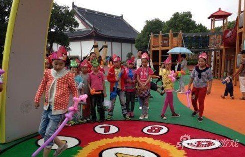 愤怒的小鸟主题乐园