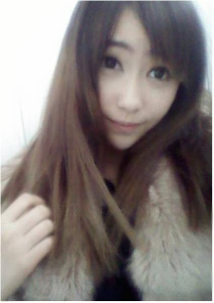 畅游萌妹清秀可爱 “邻家女孩”李金松自拍组图