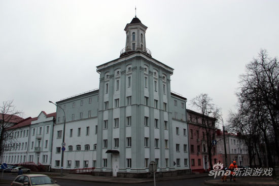 明斯克市政府在上世纪50年代初为重工厂工人生活而修建的