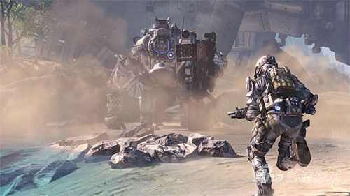 人与可操作人形机器人，这是多么有吸引力的一对组合