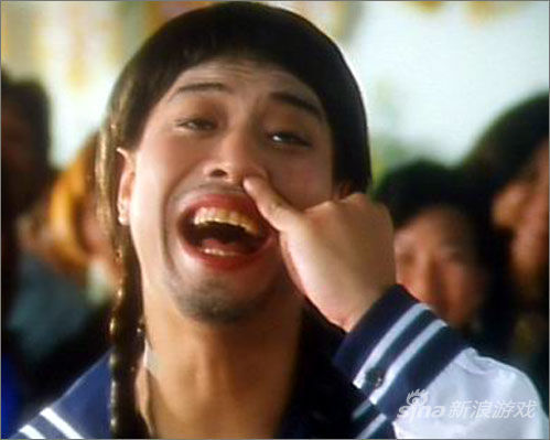 壮汉网上假扮美女