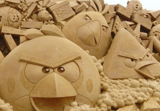 《愤怒的小鸟》巨型沙雕