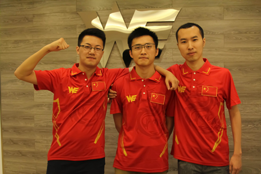 WE。炉石传说分部(WE.Hearth Stone)队员合影