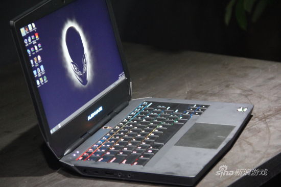ALIENWARE 13