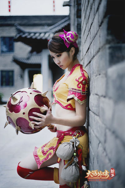 新大外美女玩家演绎人狐纠葛