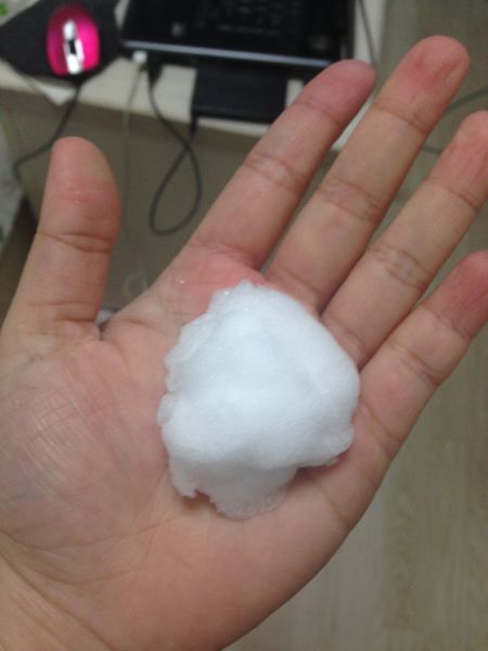 吾辈名妖向记者提供的“生活照”