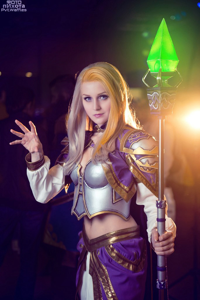 种族天赋不服不行 魔兽欧服女玩家Cos冷艳吉安娜