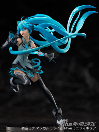 限定版附带1/12迷你初音手办