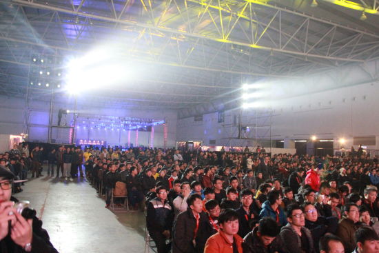 开幕式座无虚席