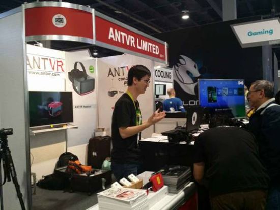 蚁视携VR头盔ANTVR HEADSET、机饕亮相CES2015