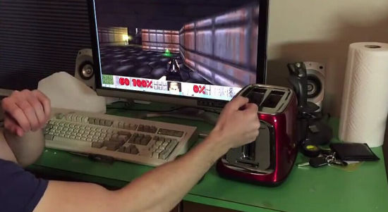 如何将烤面包机和电脑相连接