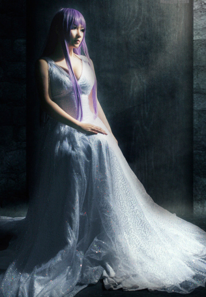 圣斗士星矢中的雅典娜 游戏中的果然不能比