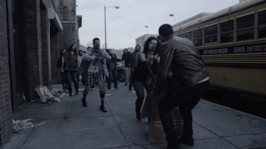 《丧尸围城：守望塔》预告片