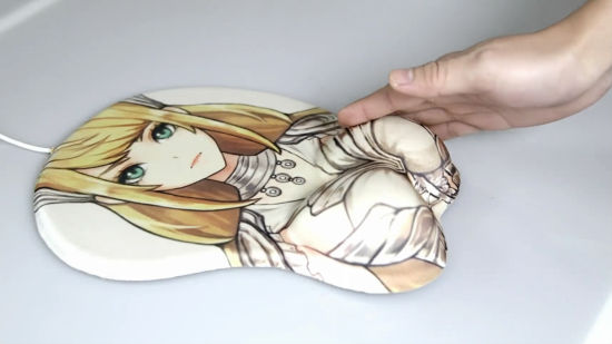 全球首款5D智能乳摇鼠标垫iwant视频首曝