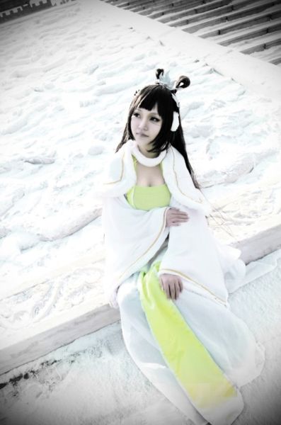 雪中独坐 凛冬侍者不冷吗