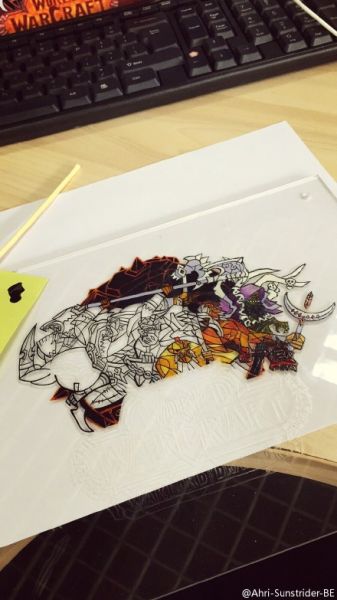 魔兽玩家自制德拉诺七雄主题玻璃画过程