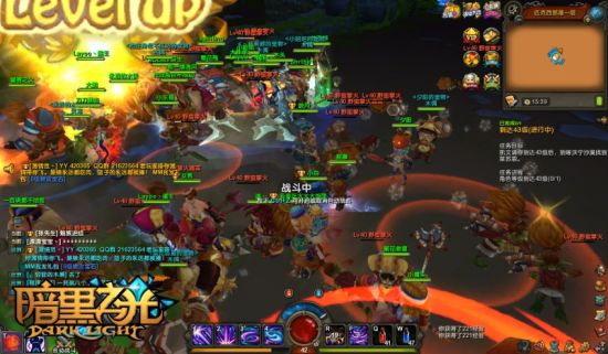 【图1《暗黑之光》新服火爆盛况】