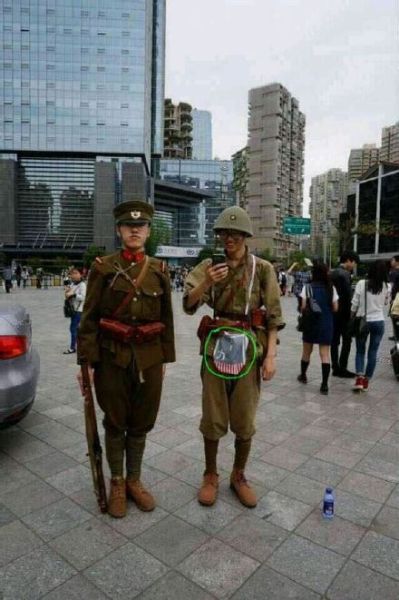 成都漫展现场出现穿日本军装者